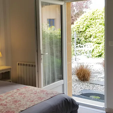 Double Proche Du Mans Avec Piscine, Jardin Et Garage Ferme - Fr-1-410-406 B&B
